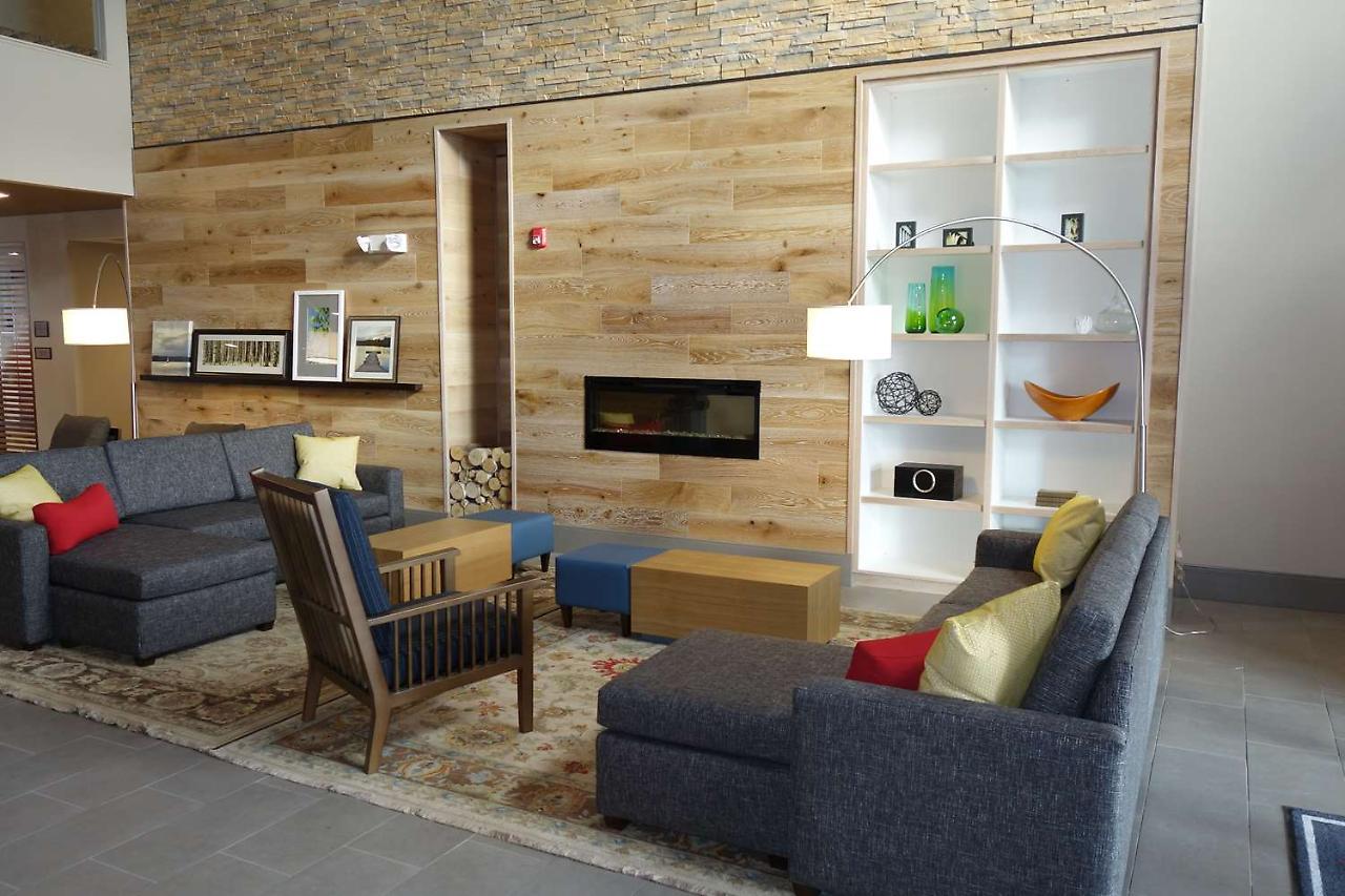Hotel Country & By Radisson, Lawrence, Ks 3*