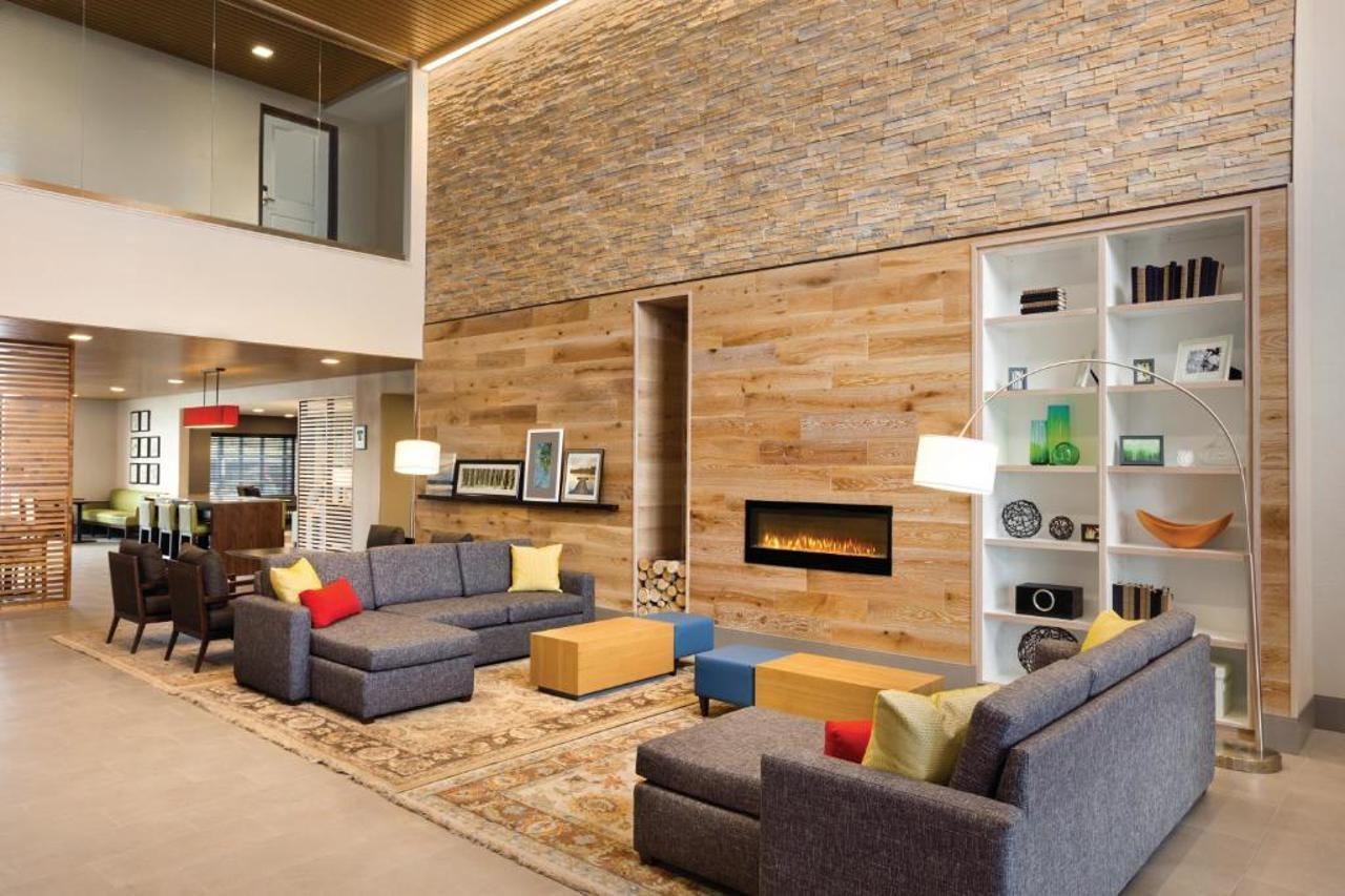 Hotel Country & By Radisson, Lawrence, Ks Lawrence