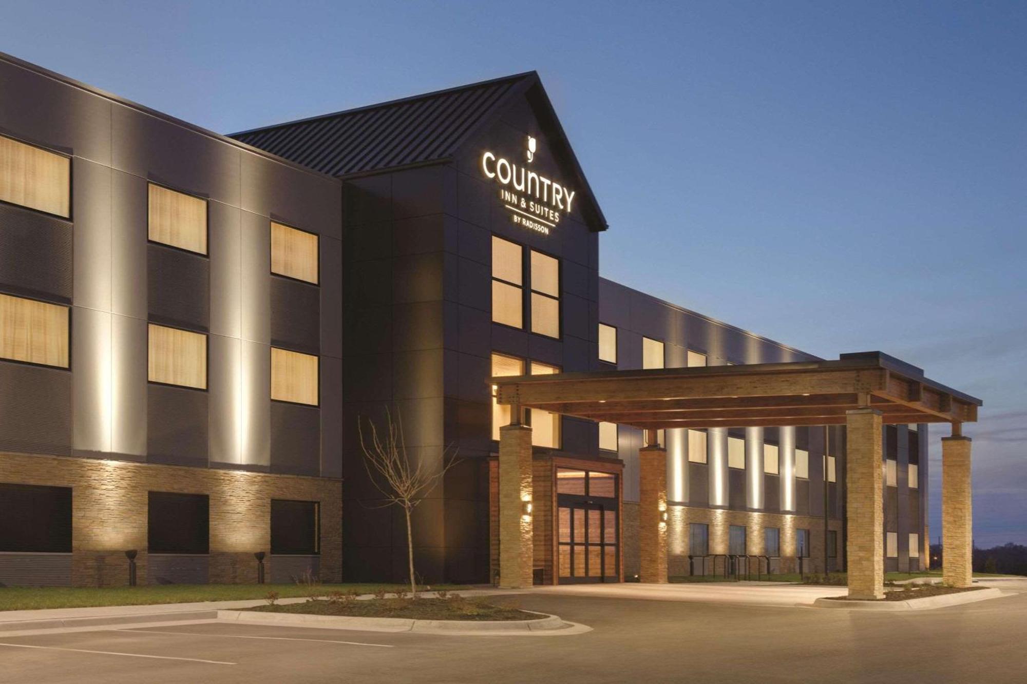 Country & By Radisson, Lawrence, Ks Hotel 3*