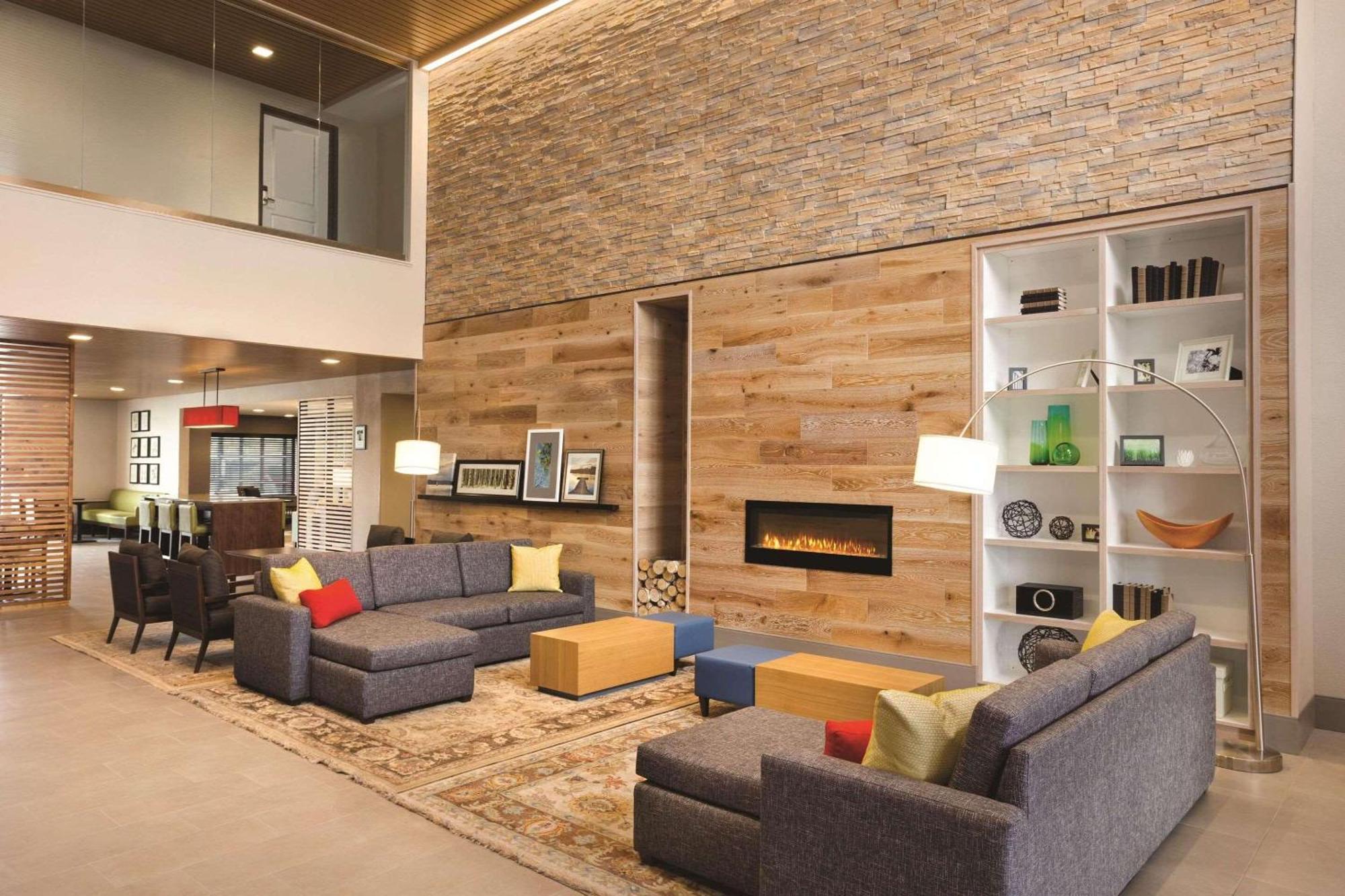 Country & By Radisson, Lawrence, Ks 3*